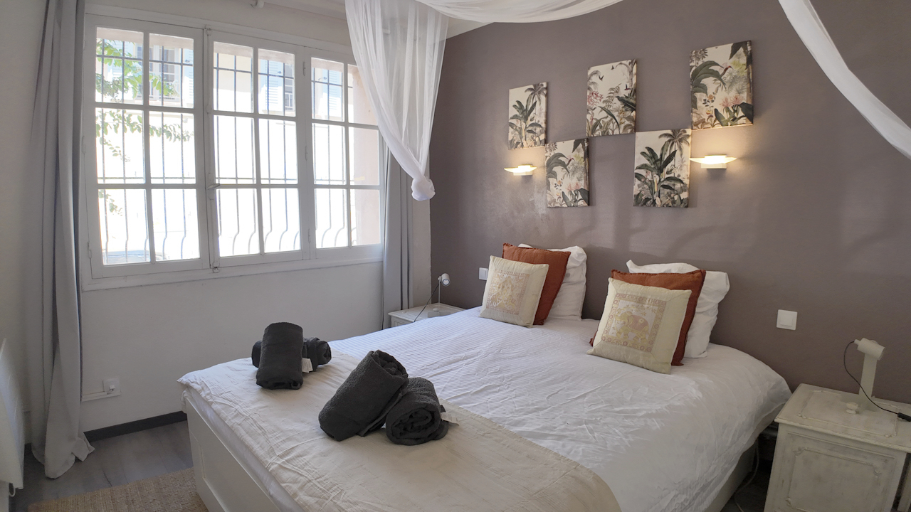 LLI 10 – Appartement T6 103 m2 à vendre à Bormes-les-Mimosas (6)