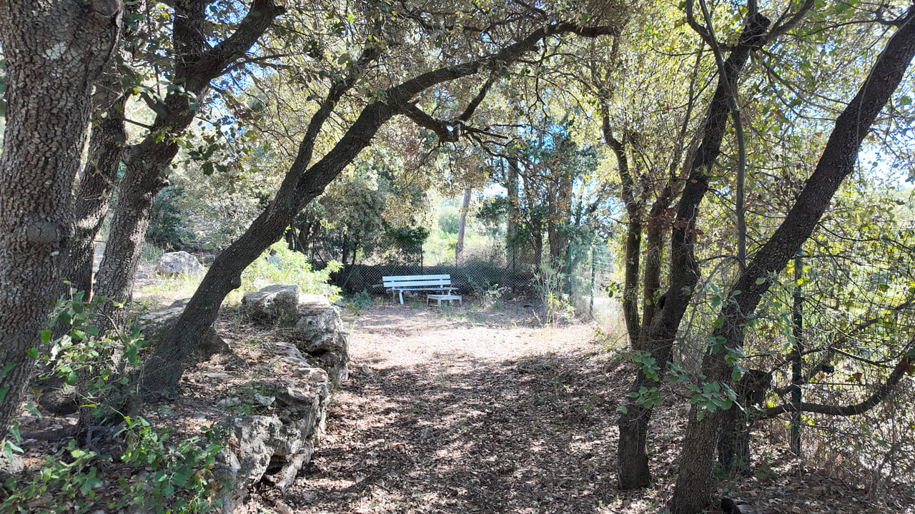 LLI 12 – Cabanon T3 avec terrain zone naturelle à vendre à Carnoules (Var) (2)