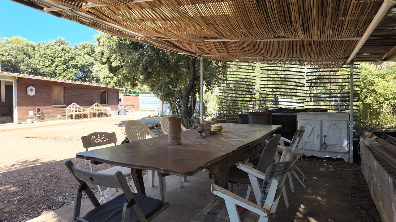 LLI 12 – Cabanon T3 avec terrain zone naturelle à vendre à Carnoules (Var) (4)