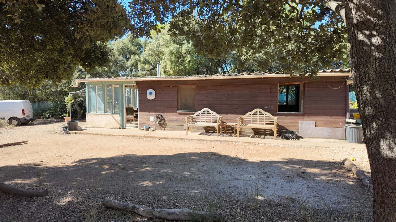 LLI 12 – Cabanon T3 avec terrain zone naturelle à vendre à Carnoules (Var) (6)